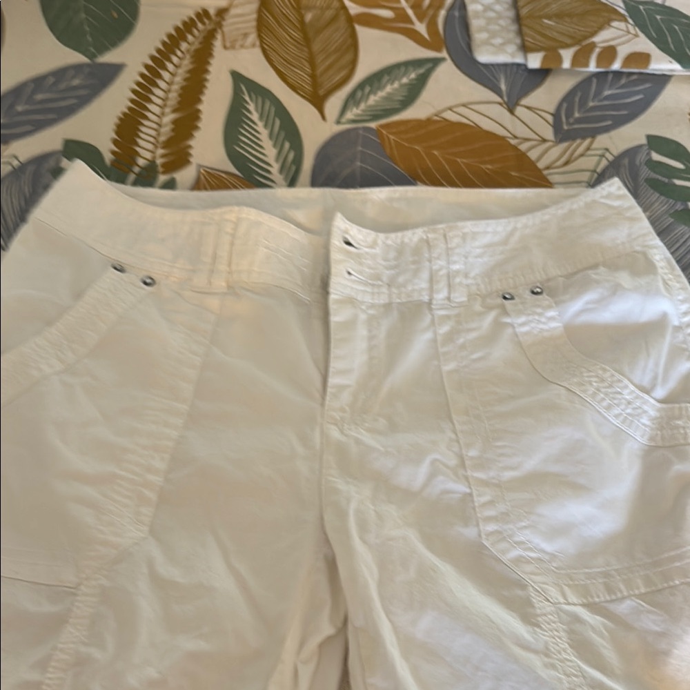 INC white cargo capris